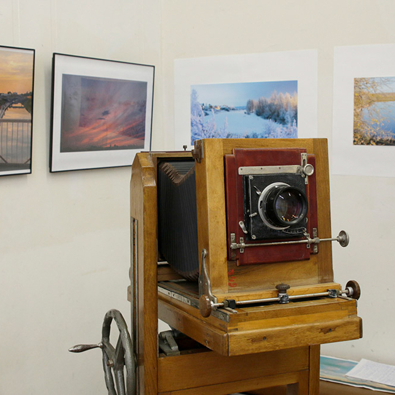 Выставки фототехники «От форматных до цифровых». Фотограф в Туле Крупский АнДРей. Фотостудия «КАДР71» в Туле