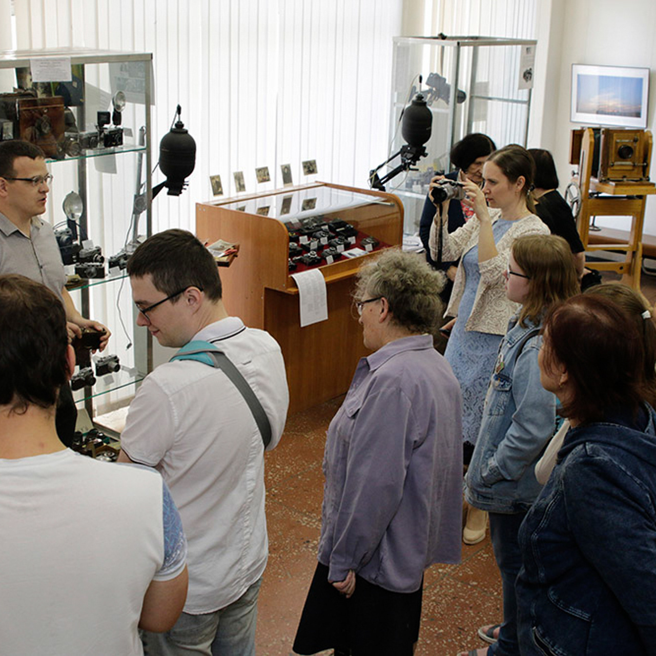 Выставки фототехники «От форматных до цифровых». Фотограф в Туле Крупский АнДРей. Фотостудия «КАДР71» в Туле