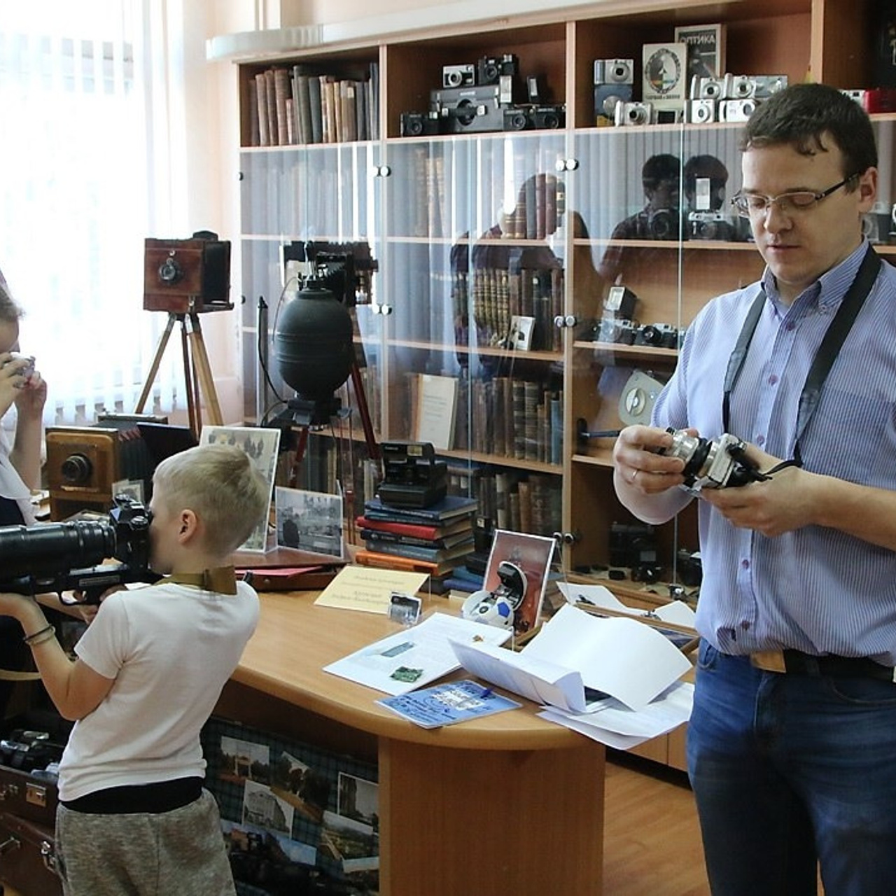 Выставки фототехники «От форматных до цифровых». Фотограф в Туле Крупский АнДРей. Фотостудия «КАДР71» в Туле