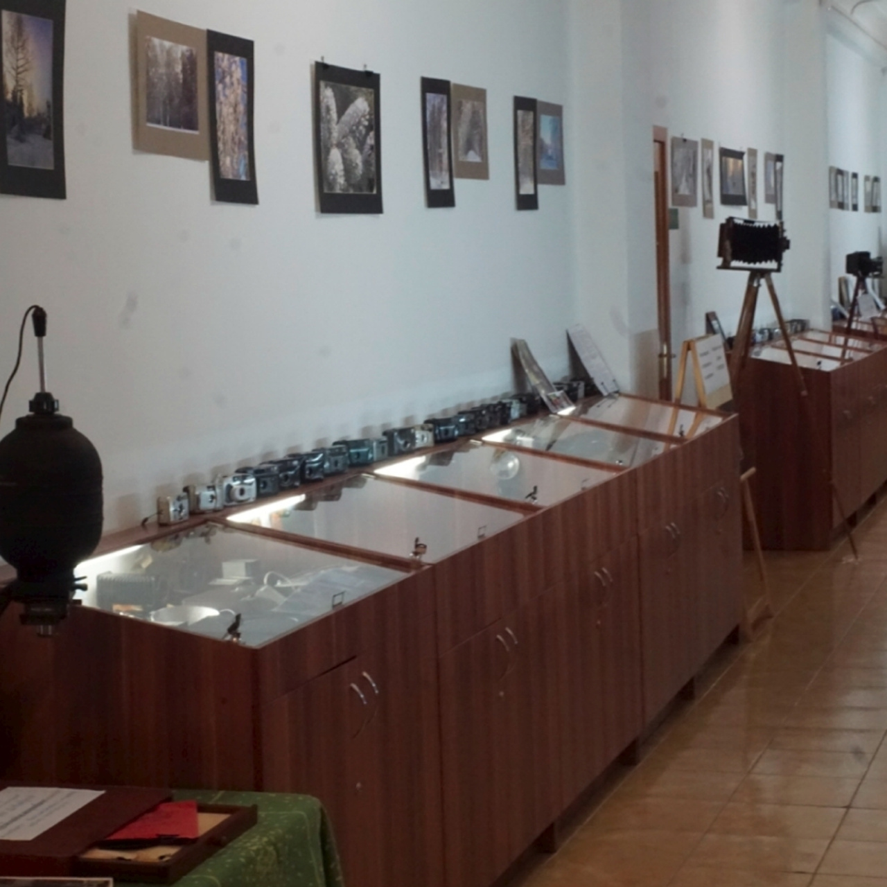 Выставки фототехники «От форматных до цифровых». Фотограф в Туле Крупский АнДРей. Фотостудия «КАДР71» в Туле