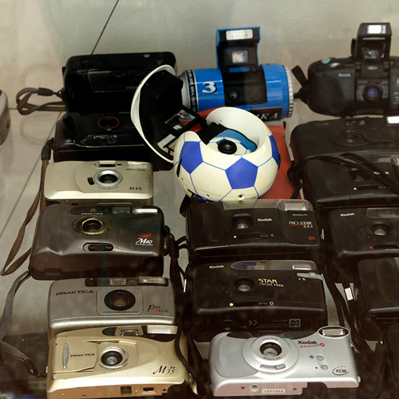 Выставки фототехники «От форматных до цифровых». Фотограф в Туле Крупский АнДРей. Фотостудия «КАДР71» в Туле