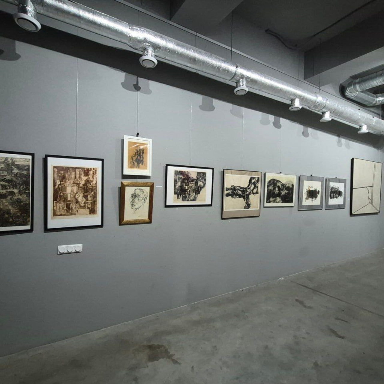 / НАД ЗЕМЛЕЙ /. Ассоциация художников монументалистов г. Москва