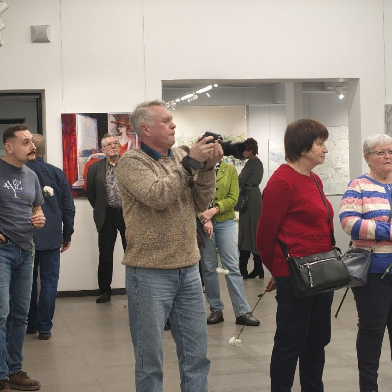 / НОВОЕ НА БЕЛОМ /. Ассоциация художников монументалистов г. Москва