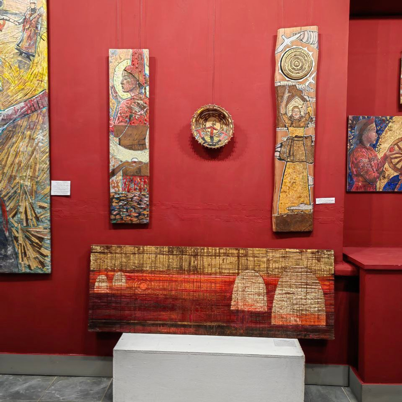 / ЗОЛОТО И ПЕПЕЛ /. Ассоциация художников монументалистов г. Москва