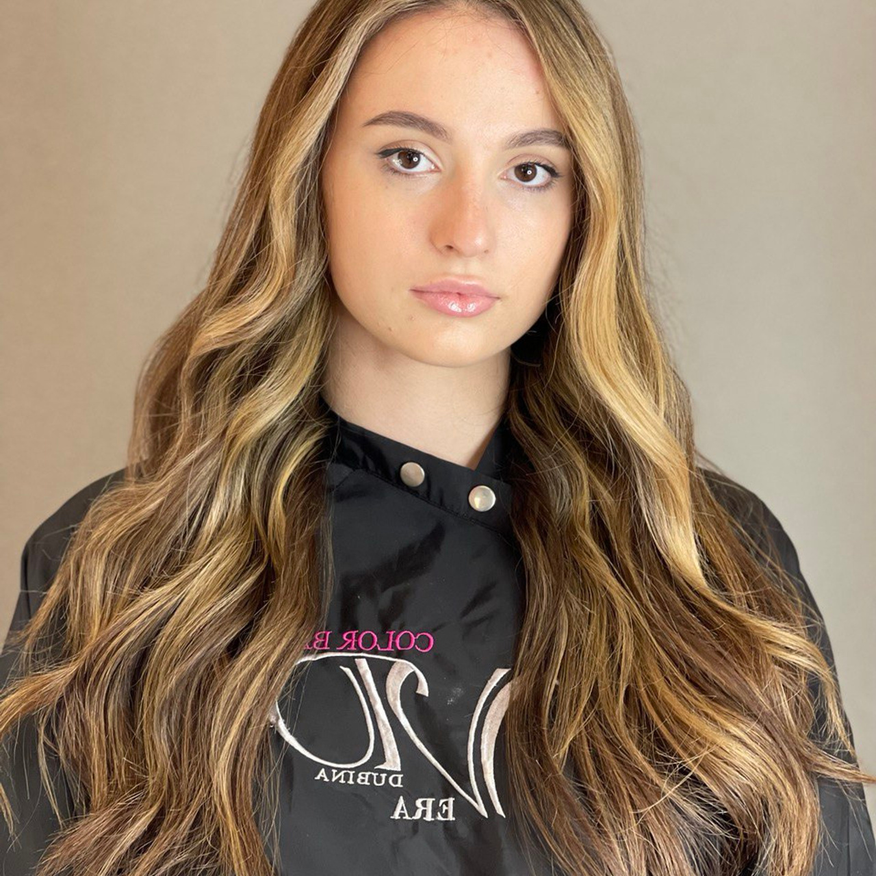 бразильское окрашивание волосы на красиво модели 