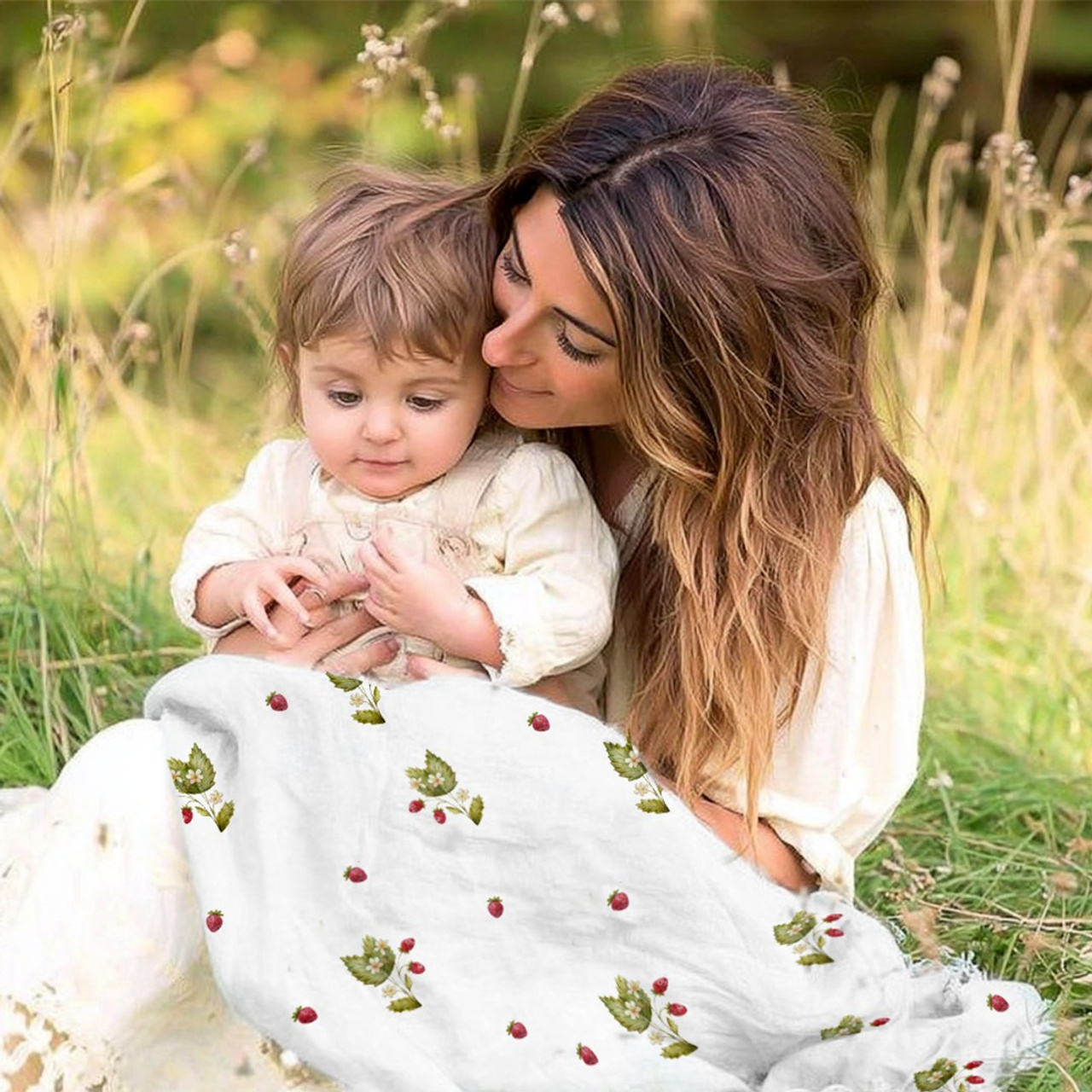 Принт «Земляника» супер-хлопок. 1 м ткани. Роспись стен и декор в детских комнатах Москва и Подмосковье