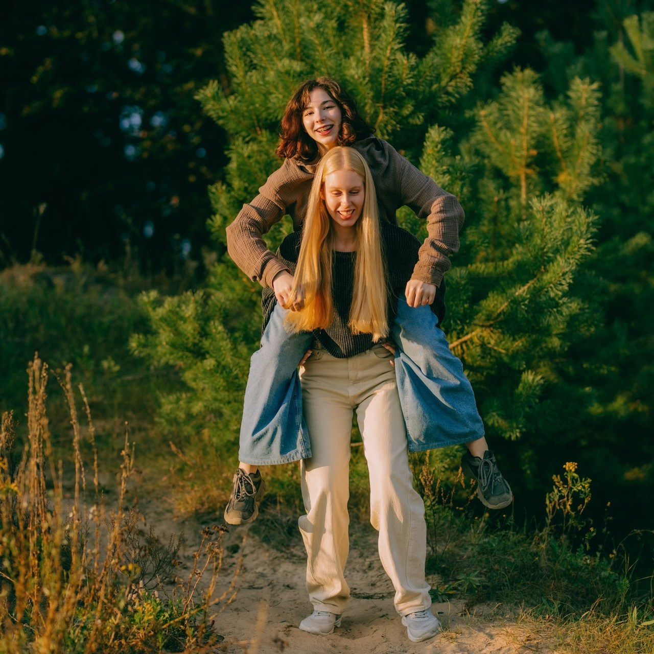 Надежный фотограф Серпухов. Выпускные альбомы в Серпухове