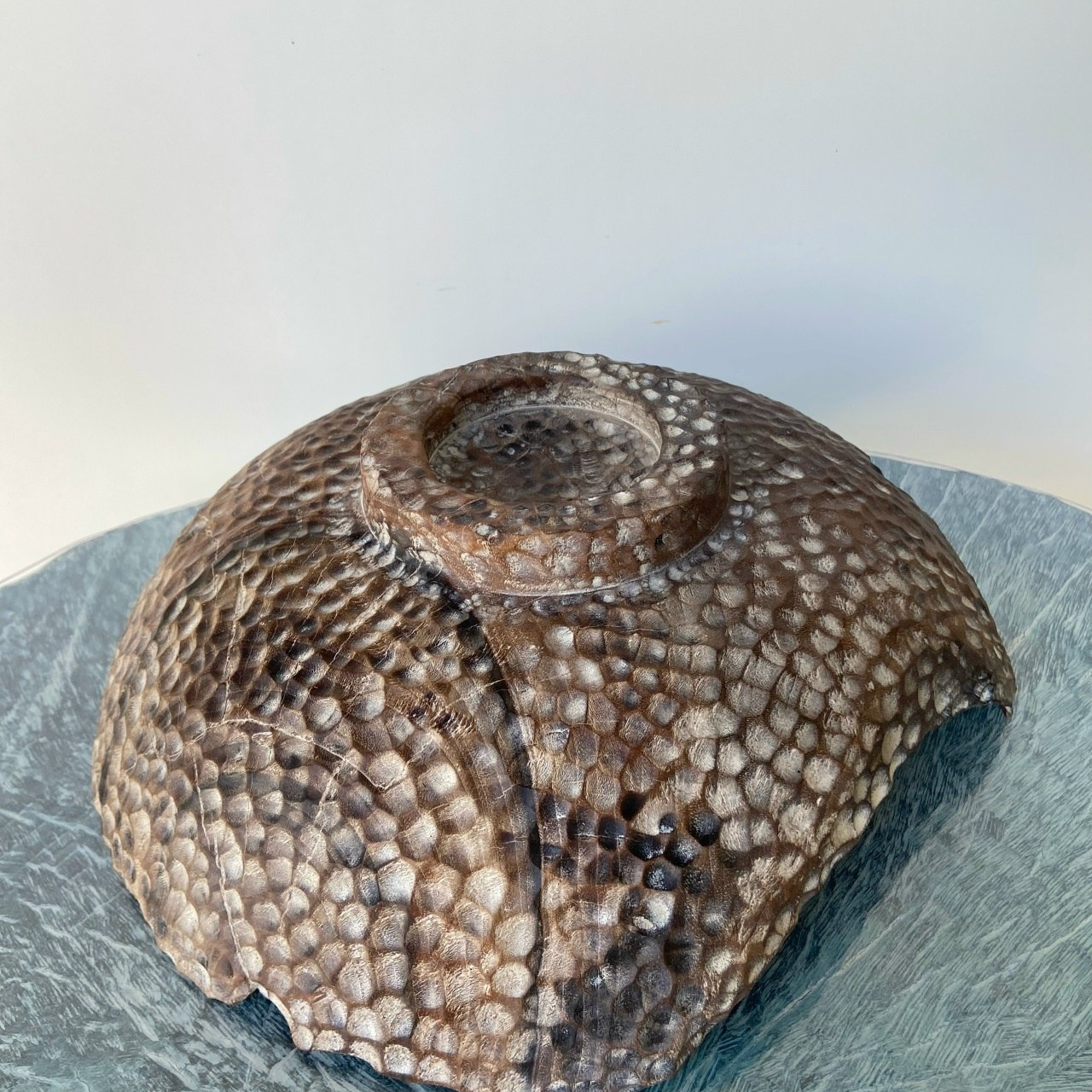 Wooden bowl “White placer”. Art objects for walls. Author’s paintings, panels, clocks and portraits by photo