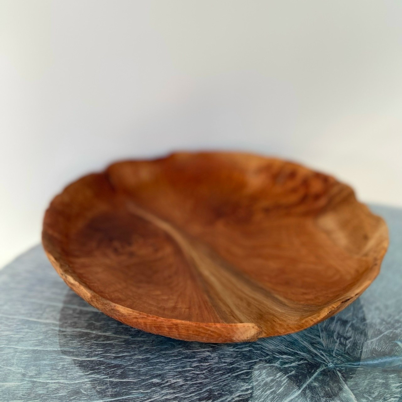 Чаша из дерева «Лисичка». Арт-объекты для стен. Авторские картины, панно, часы и портреты по фото