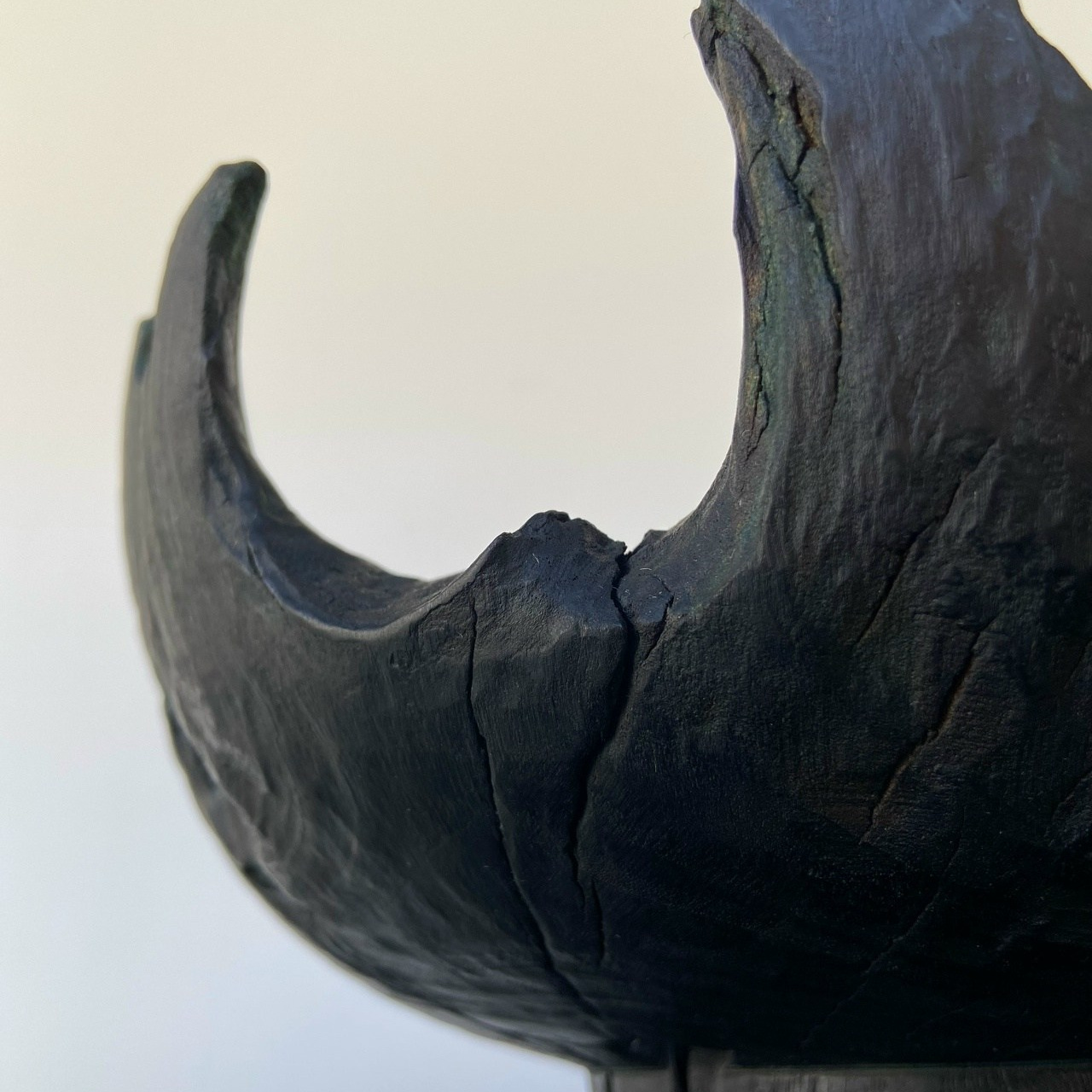 Чаша из дерева «древесные лапы». Арт-объекты для стен. Авторские картины, панно, часы и портреты по фото