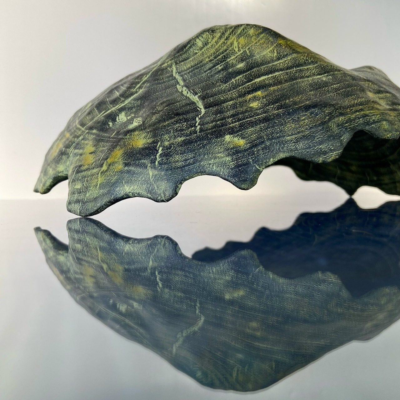 Чаша из дерева «Лесная раковина». Арт-объекты для стен. Авторские картины, панно, часы и портреты по фото