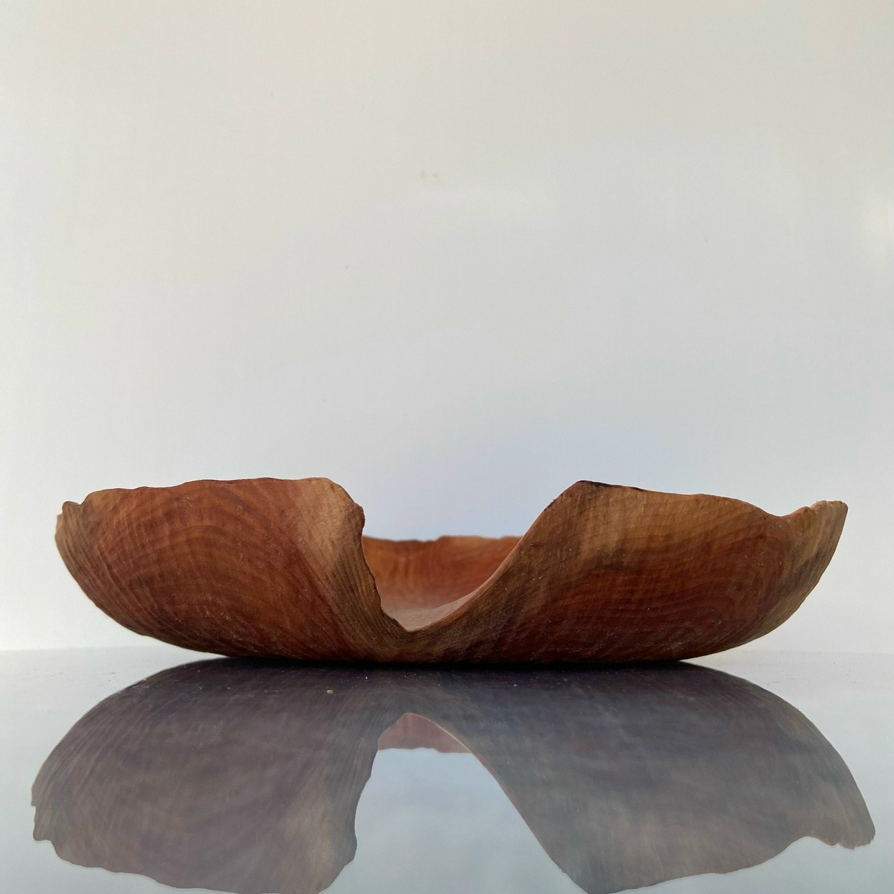 Чаша из дерева «Лисичка». Арт-объекты для стен. Авторские картины, панно, часы и портреты по фото