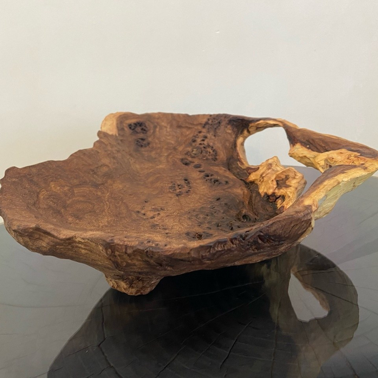 Чаша из дерева «северный ветер». Арт-объекты для стен. Авторские картины, панно, часы и портреты по фото