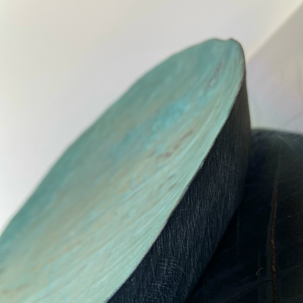 Тарелка из дерева «небесная синева». Арт-объекты для стен. Авторские картины, панно, часы и портреты по фото