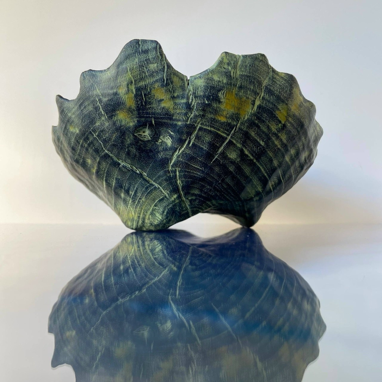 Чаша из дерева «Лесная раковина». Арт-объекты для стен. Авторские картины, панно, часы и портреты по фото