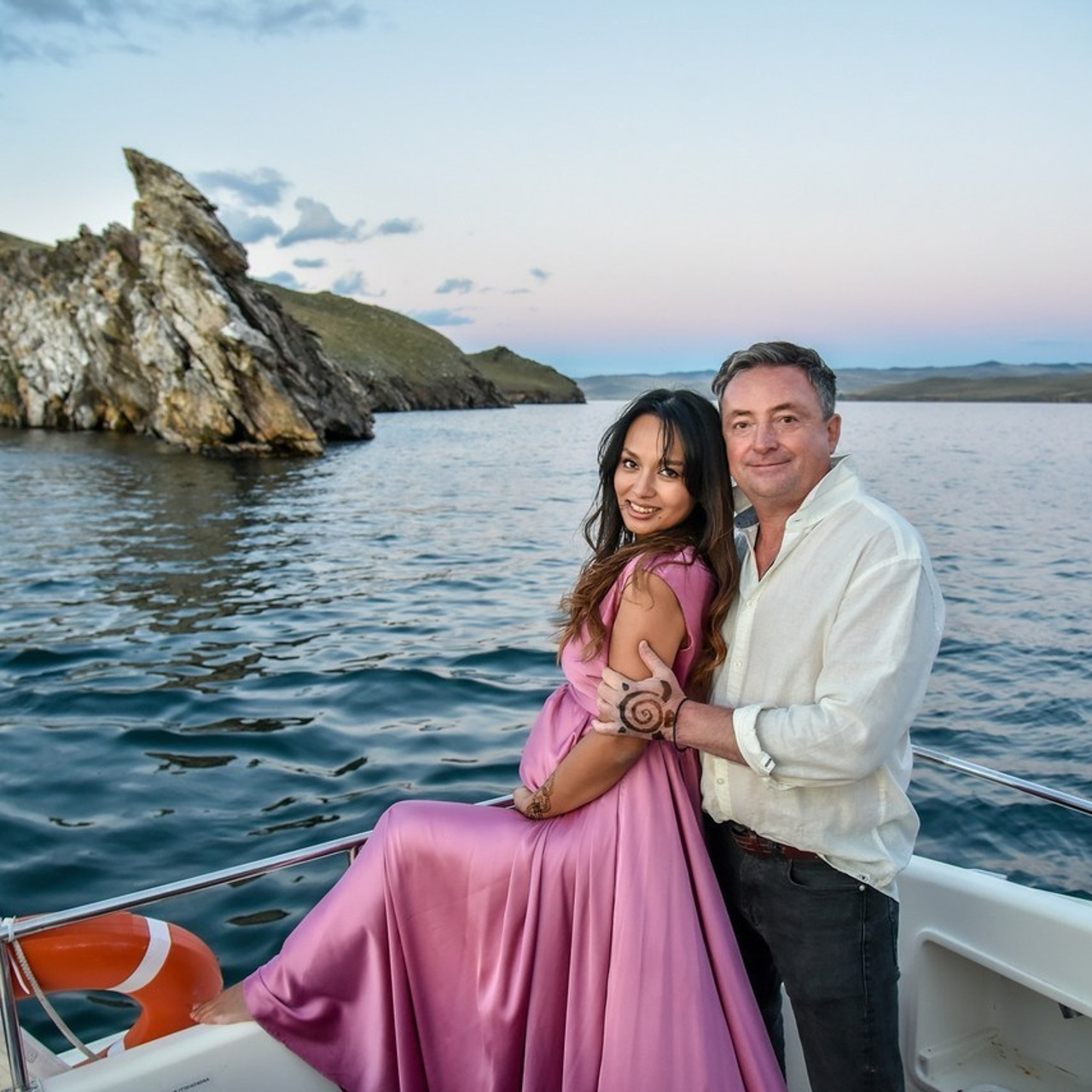 ОТЗЫВЫ. Занимаюсь профессиональной фотографией и живу рядом с Байкалом. Работаю в разных жанрах