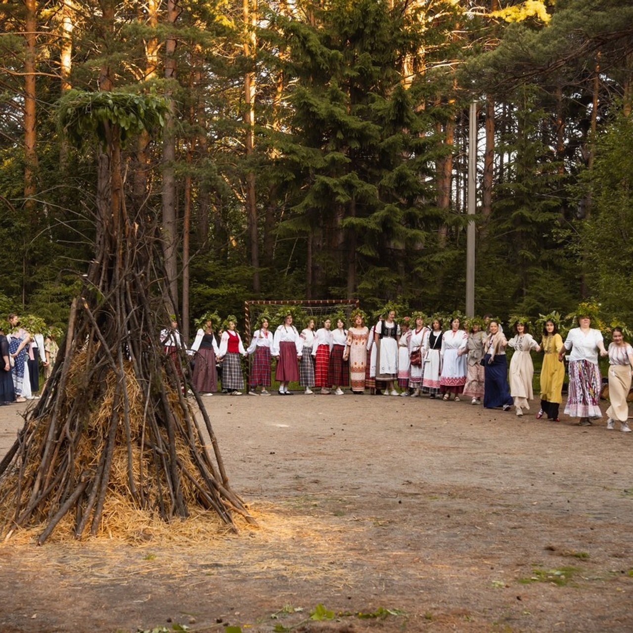 ОТЗЫВЫ. Занимаюсь профессиональной фотографией и живу рядом с Байкалом. Работаю в разных жанрах