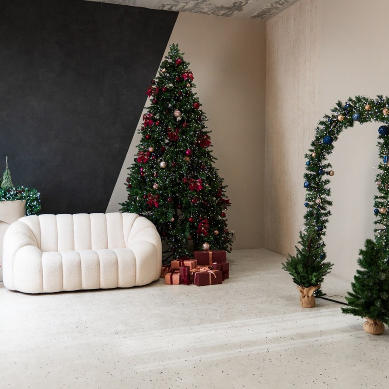 Solo (темный зал) Герцена 19, 7 этаж, 704, Омск