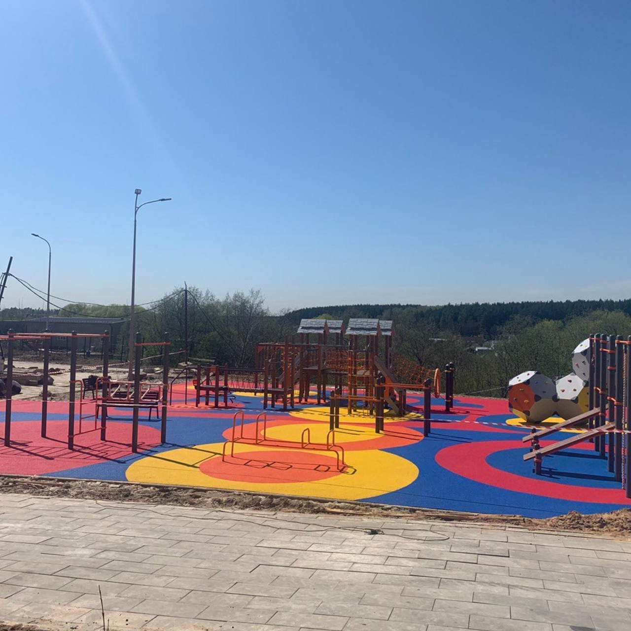 ПРОСПЕКТ КУПРИНА 40. Recro