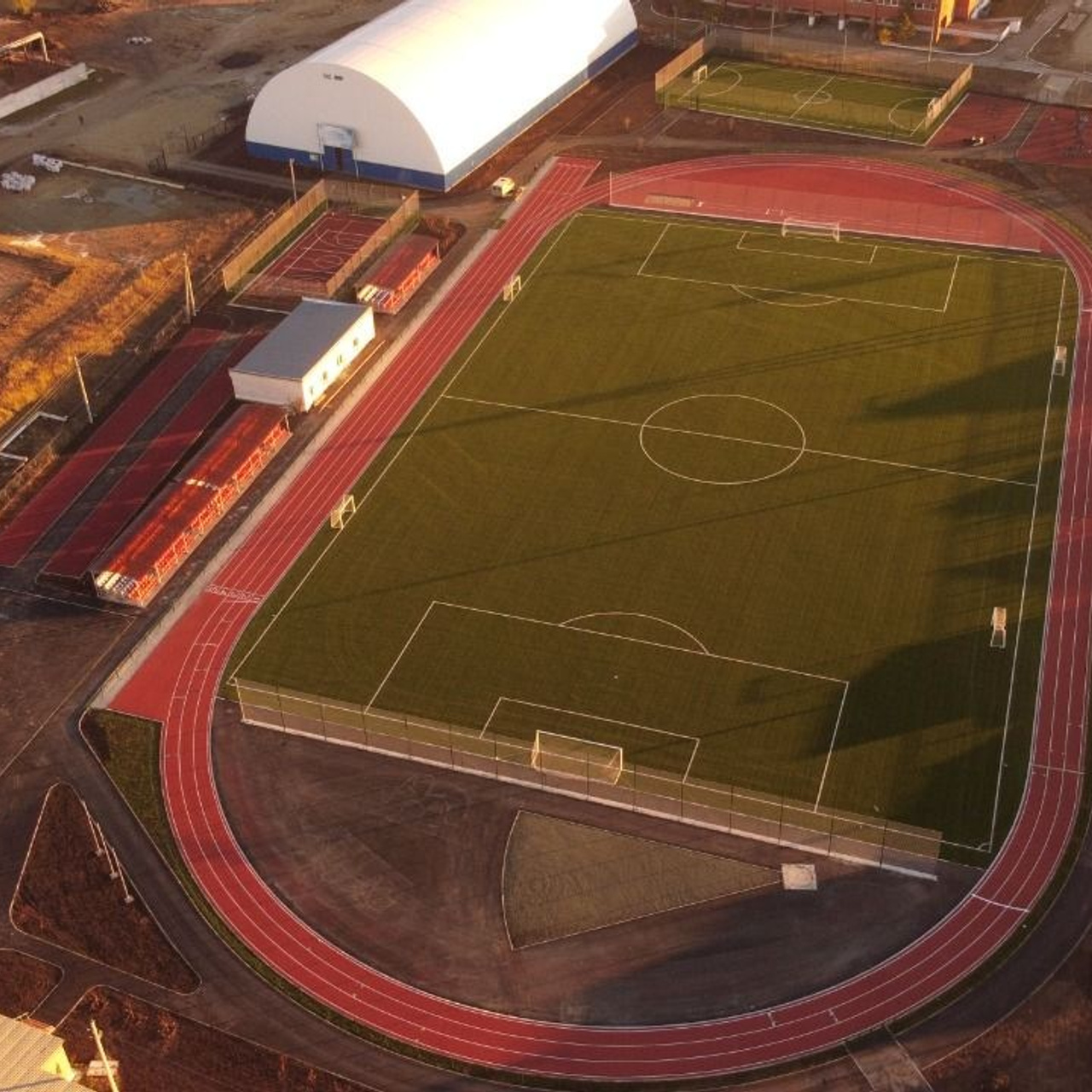 СТАДИОН ЮНОСТЬ С. УЙСКОЕ. Recro