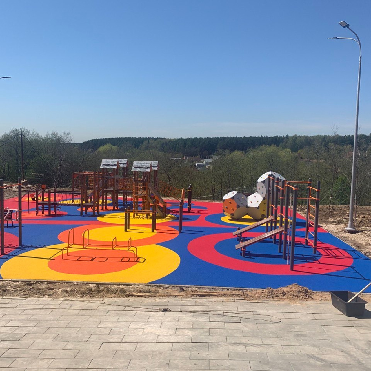 ПРОСПЕКТ КУПРИНА 40. Recro