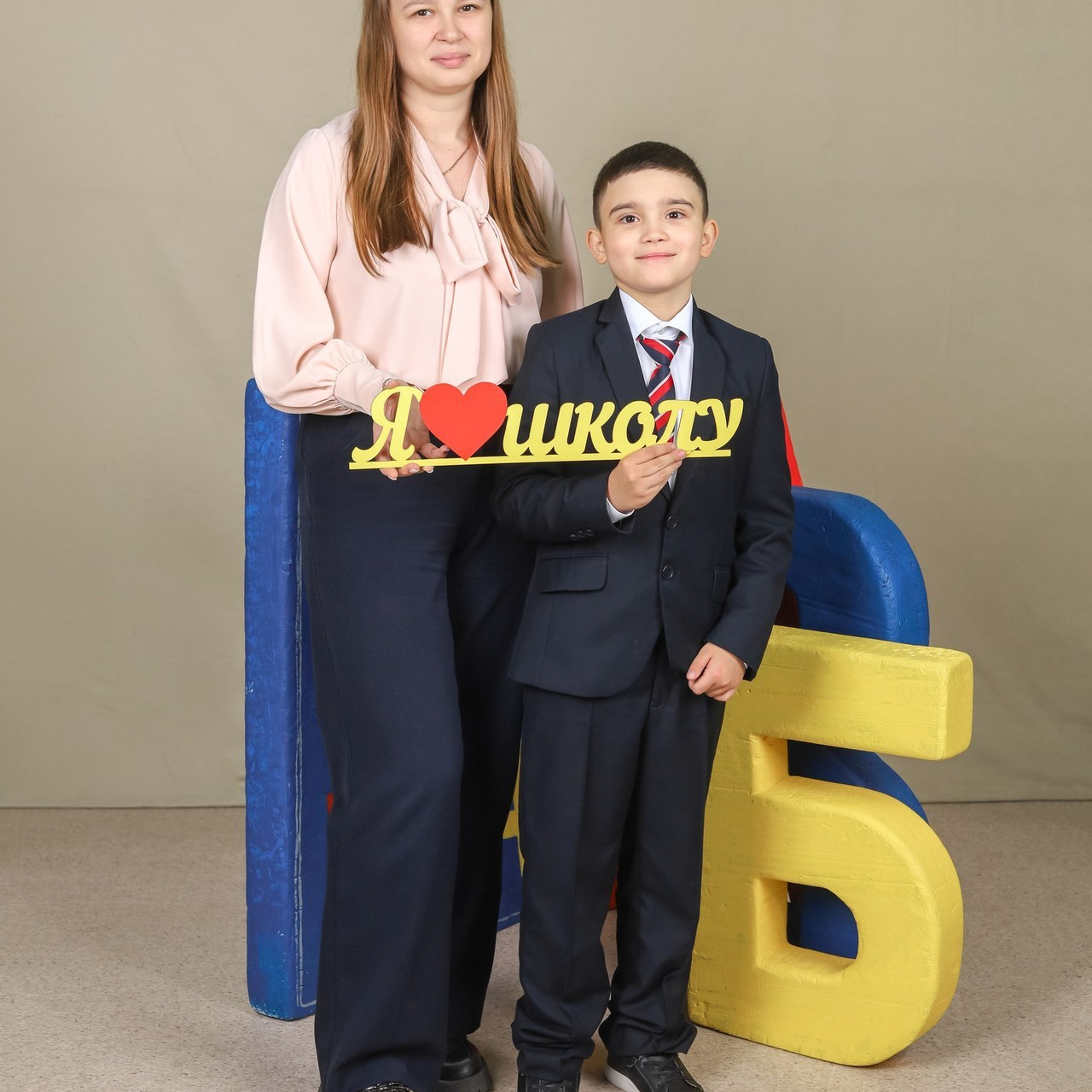 Отзывы о компании Фотобук. Выпускные альбомы в Тюмени для школ, садов, вузов спортивных секций