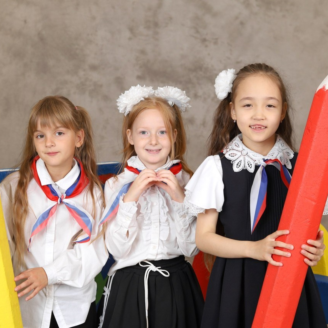 Отзывы о компании Фотобук. Выпускные альбомы в Тюмени для школ, садов, вузов спортивных секций