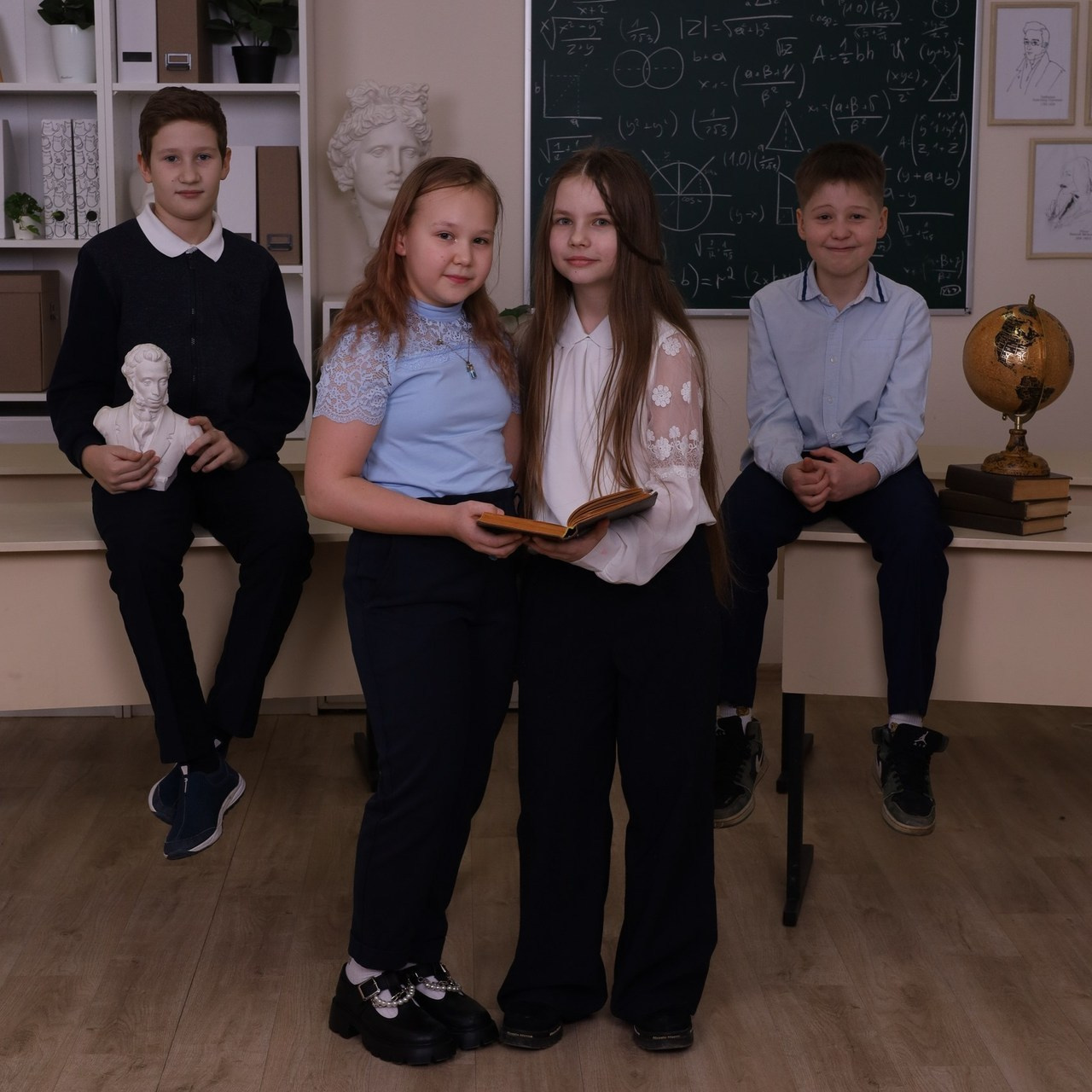 Отзывы о компании Фотобук. Выпускные альбомы в Тюмени для школ, садов, вузов спортивных секций