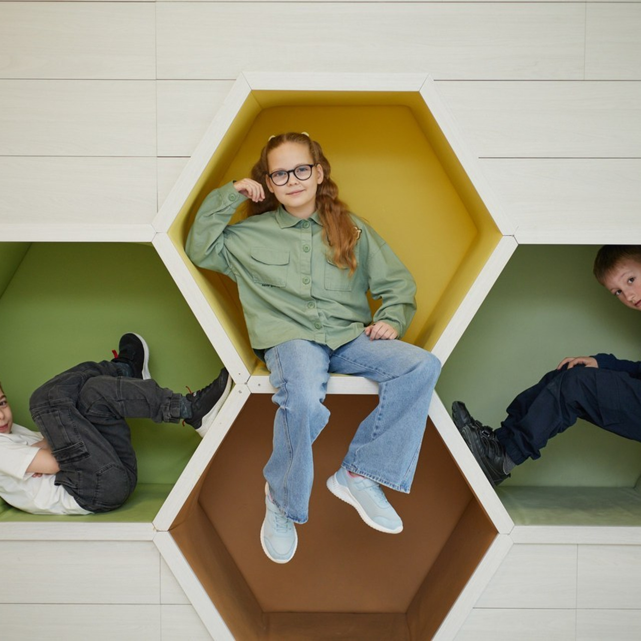 Отзывы о компании Фотобук. Выпускные альбомы в Тюмени для школ, садов, вузов спортивных секций