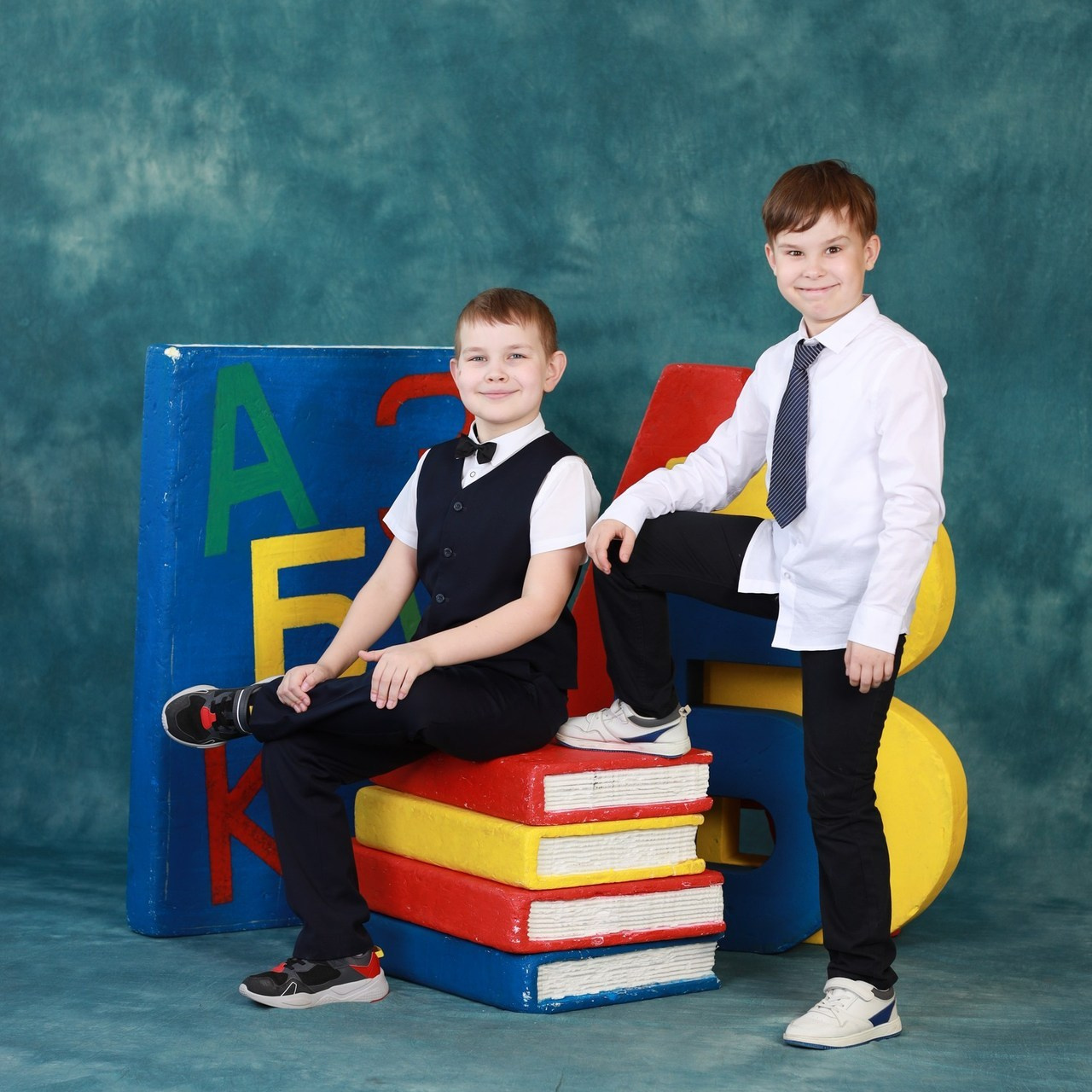 Отзывы о компании Фотобук. Выпускные альбомы в Тюмени для школ, садов, вузов спортивных секций