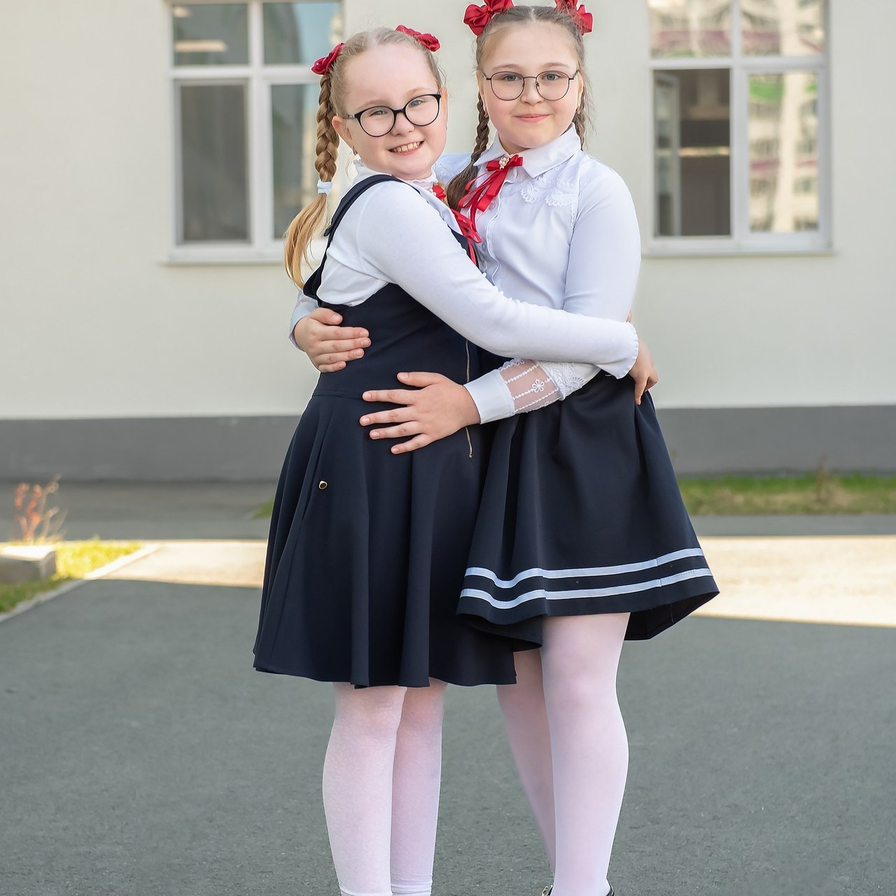 Отзывы о компании Фотобук. Выпускные альбомы в Тюмени для школ, садов, вузов спортивных секций