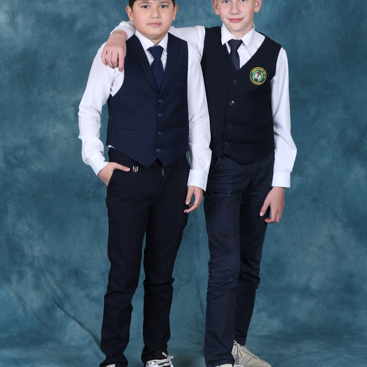 Отзывы о компании Фотобук. Выпускные альбомы в Тюмени для школ, садов, вузов спортивных секций