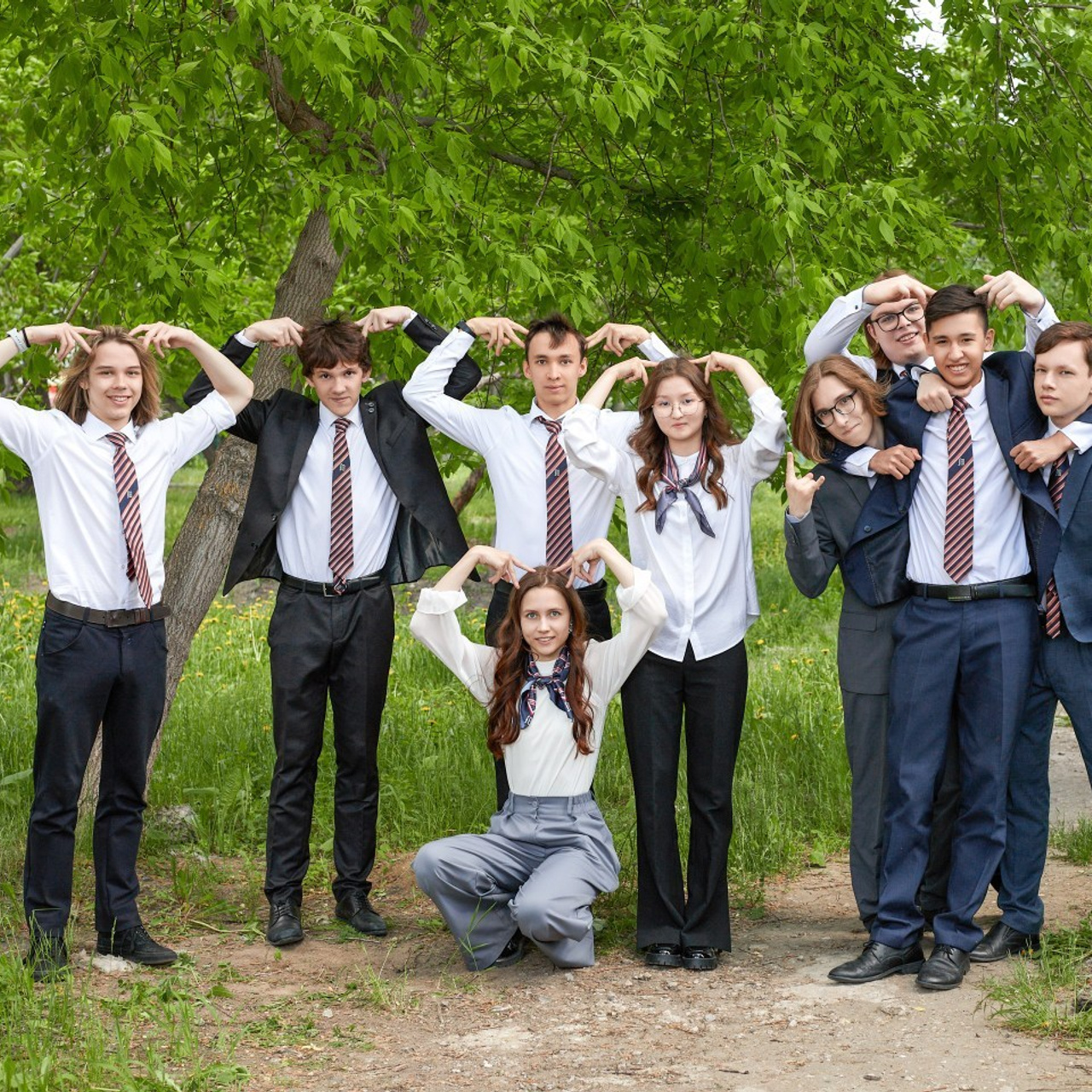 Отзывы о компании Фотобук. Выпускные альбомы в Тюмени для школ, садов, вузов спортивных секций