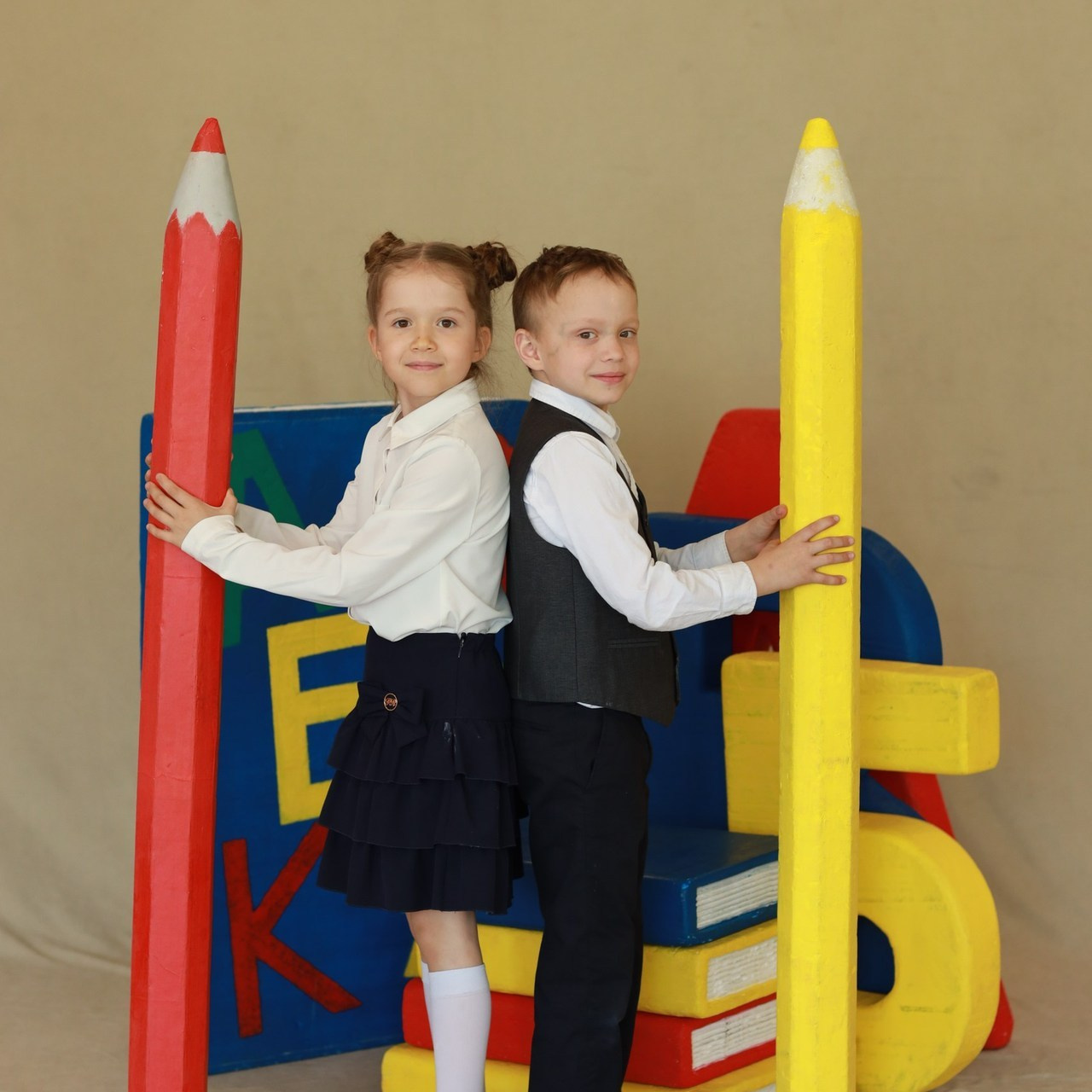 Отзывы о компании Фотобук. Выпускные альбомы в Тюмени для школ, садов, вузов спортивных секций