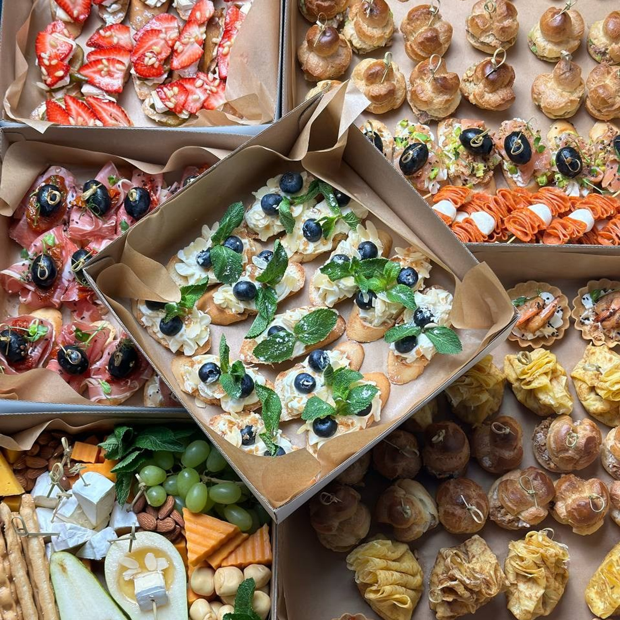 Ваши заказы. Выездной кейтеринг, съедобные букеты, торты и сладости на заказ