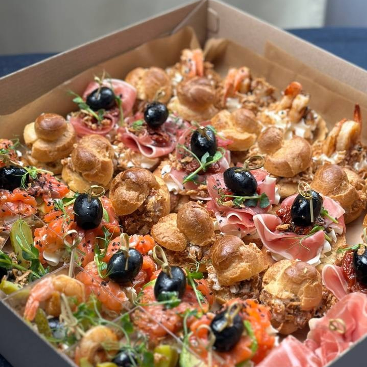 Ваши заказы. Выездной кейтеринг, съедобные букеты, торты и сладости на заказ