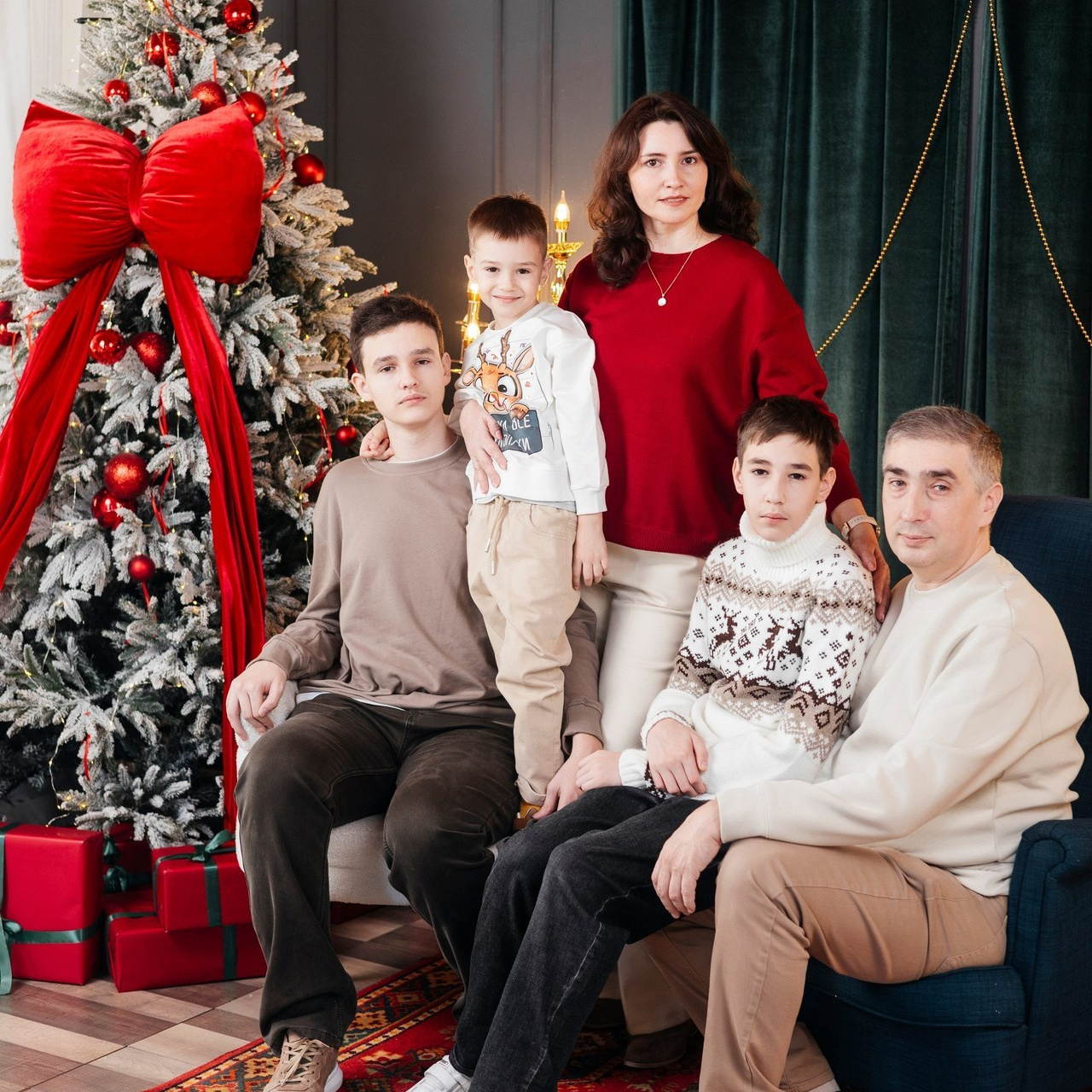 Отзывы о фотографе в Алматы. Фотограф в Алматы Сиражев Карымсак. Фотосессия, бизнес портреты