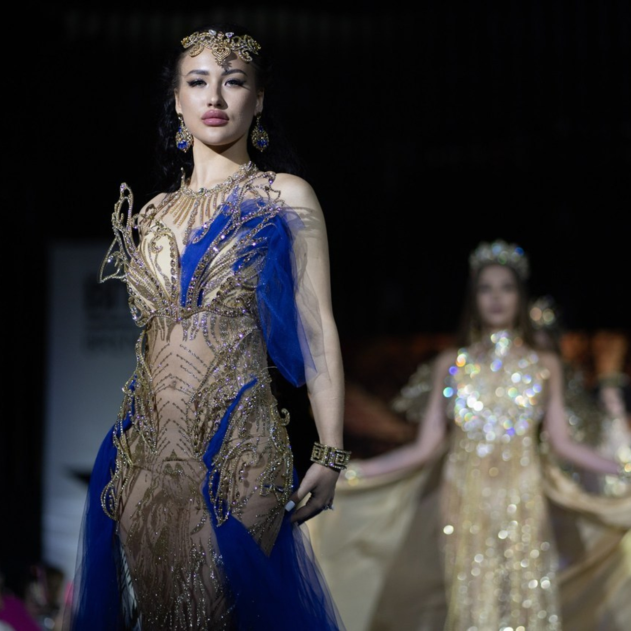 Отзывы. Приветствую!  Я Ilya Black, увлечен фотографией и работаю в разных жанрах, от динамичной уличной съемки до изысканного фешена