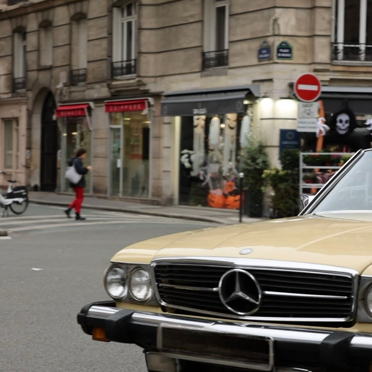 Customer reviews. Director — Photo & Video Paris