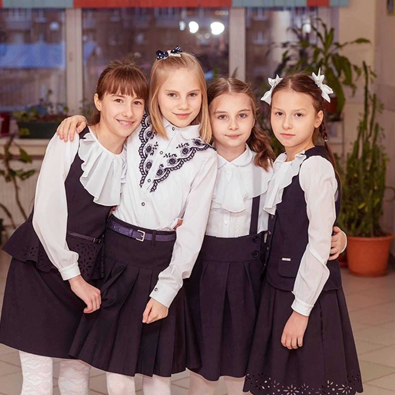 В школе. Выпускные альбомы СПБ. Фотограф в Садик и Школу