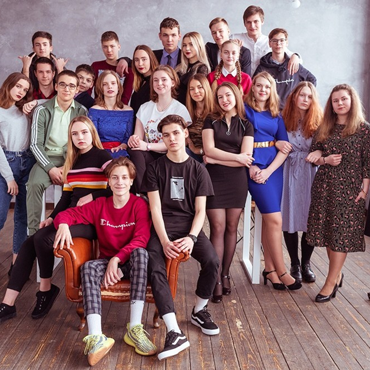 В школе. Выпускные альбомы СПБ. Фотограф в Садик и Школу