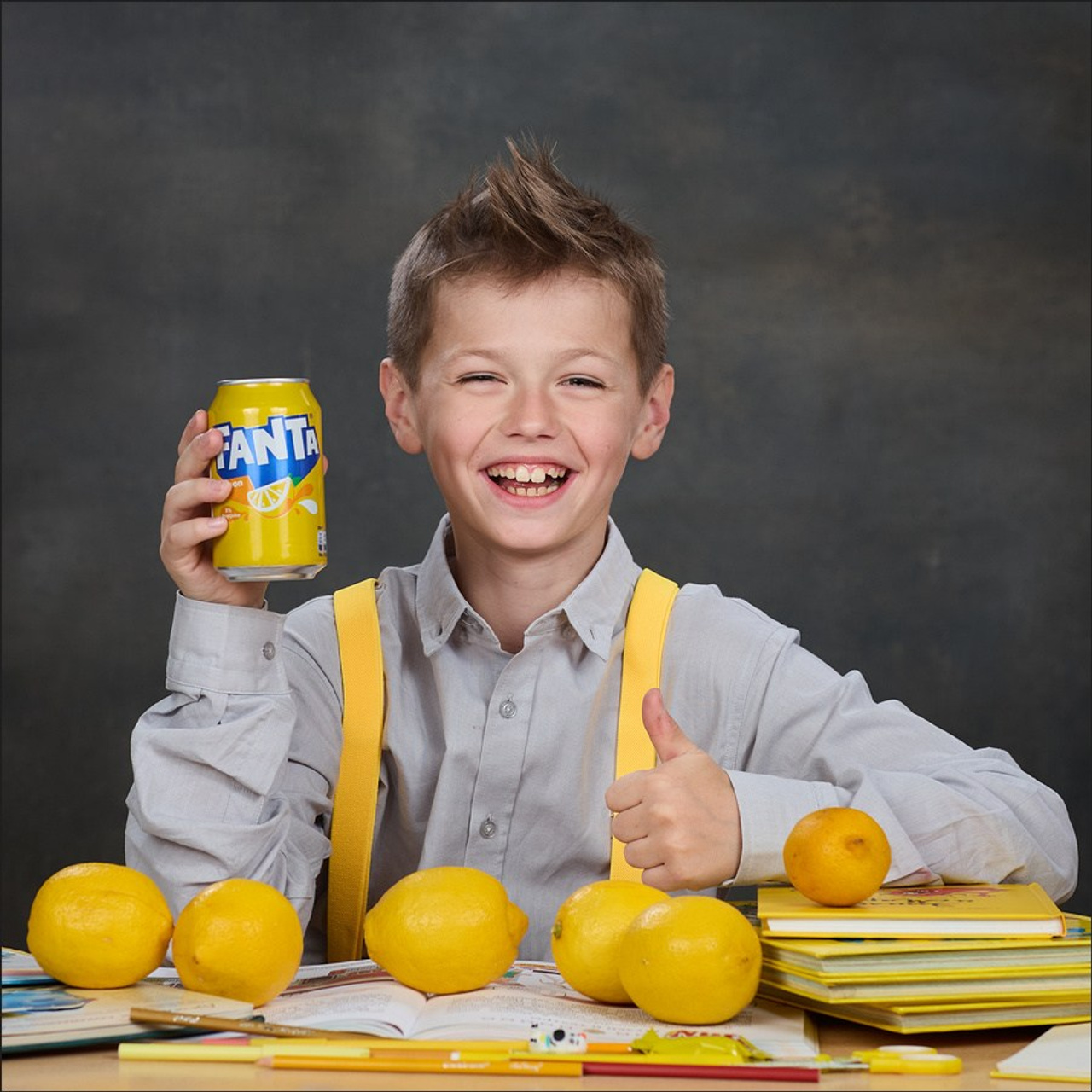 Школьные портреты и виньетка. Школьный фотограф Сергей Беликов