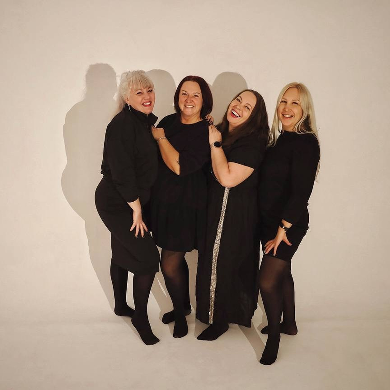 Дамы в черном