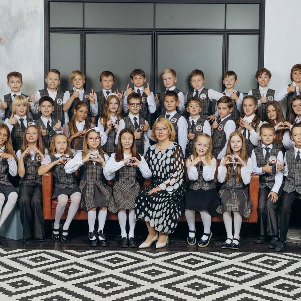 Отзывы о нас. ВЫПУСКНЫЕ АЛЬБОМЫ С ОЖИВИ WOODBOOK