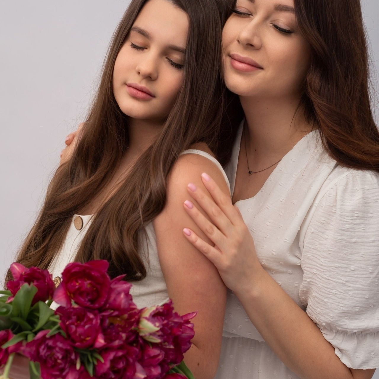 Анастасия и София