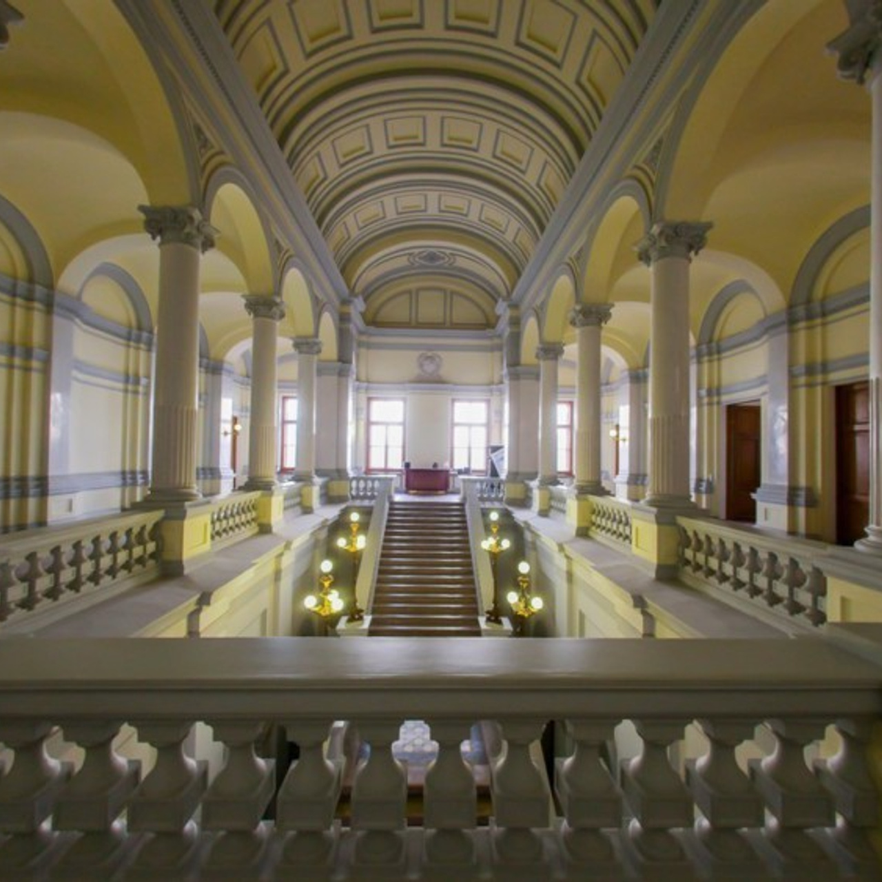 Куда пойти в Санкт-Петербурге на свадебную фотосессию если плохая пого. Свадебный фотограф в Спб Сергей Баланян