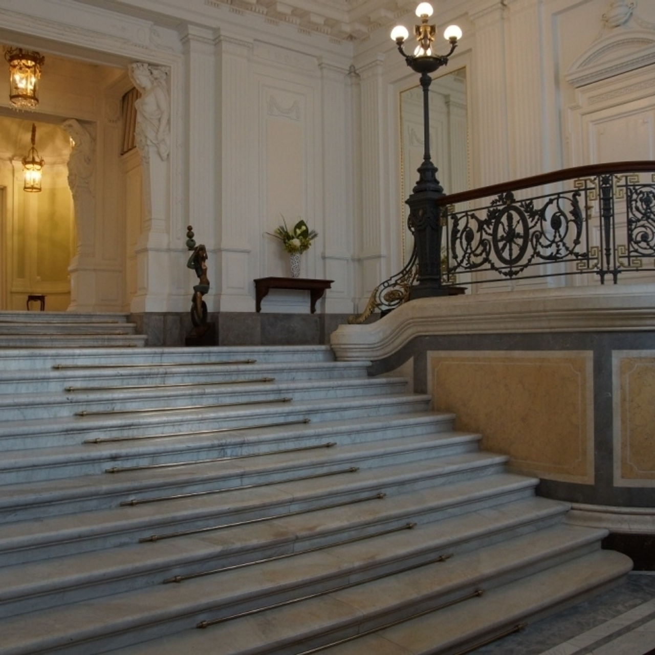 Дворцы Санкт-Петербурга доступные для свадебных фотосессий. Свадебный фотограф в Спб Сергей Баланян