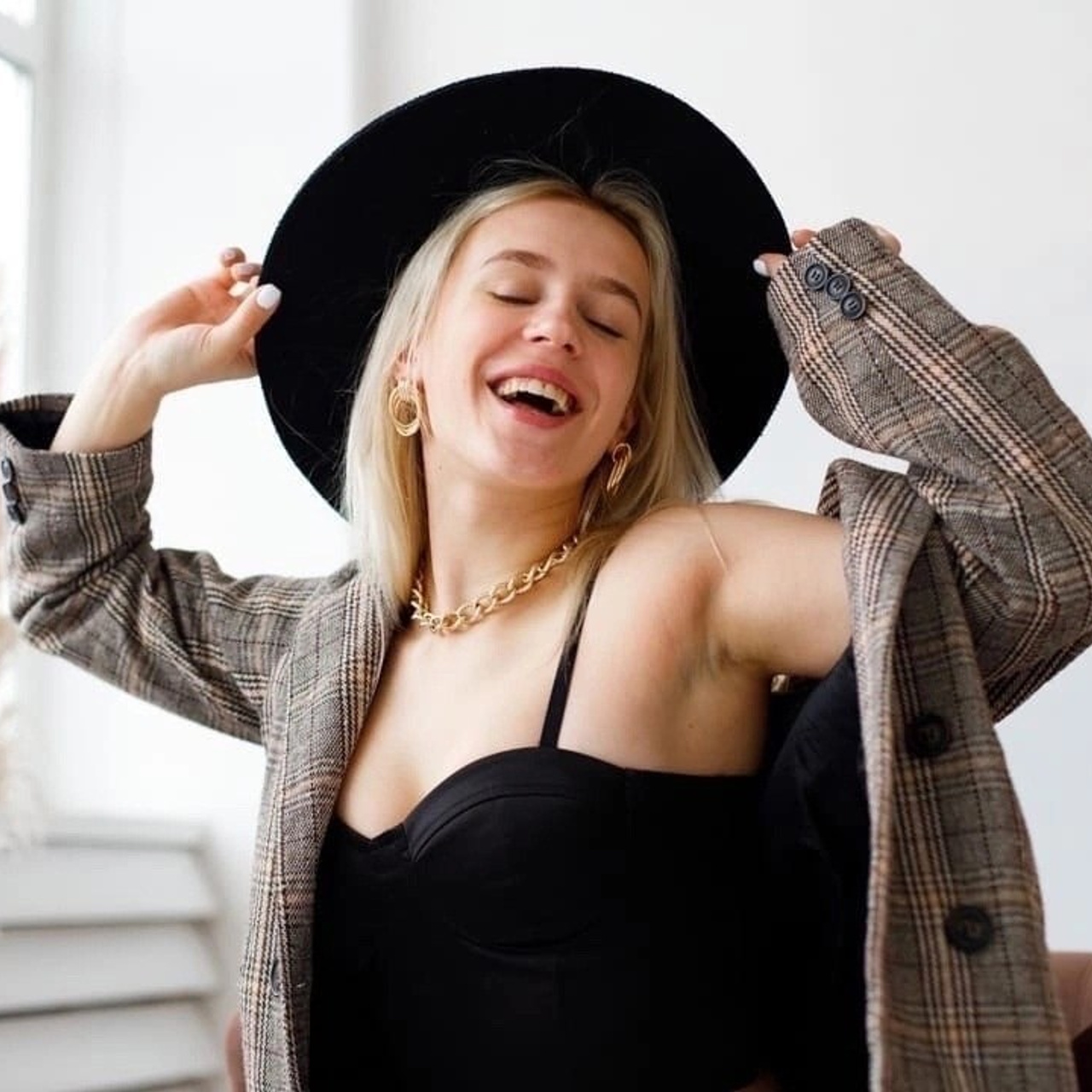 Фотосессия в шляпе. Дима Никитин свадебный и семейный фотограф в Ижевске и Удмуртии с 2007 года