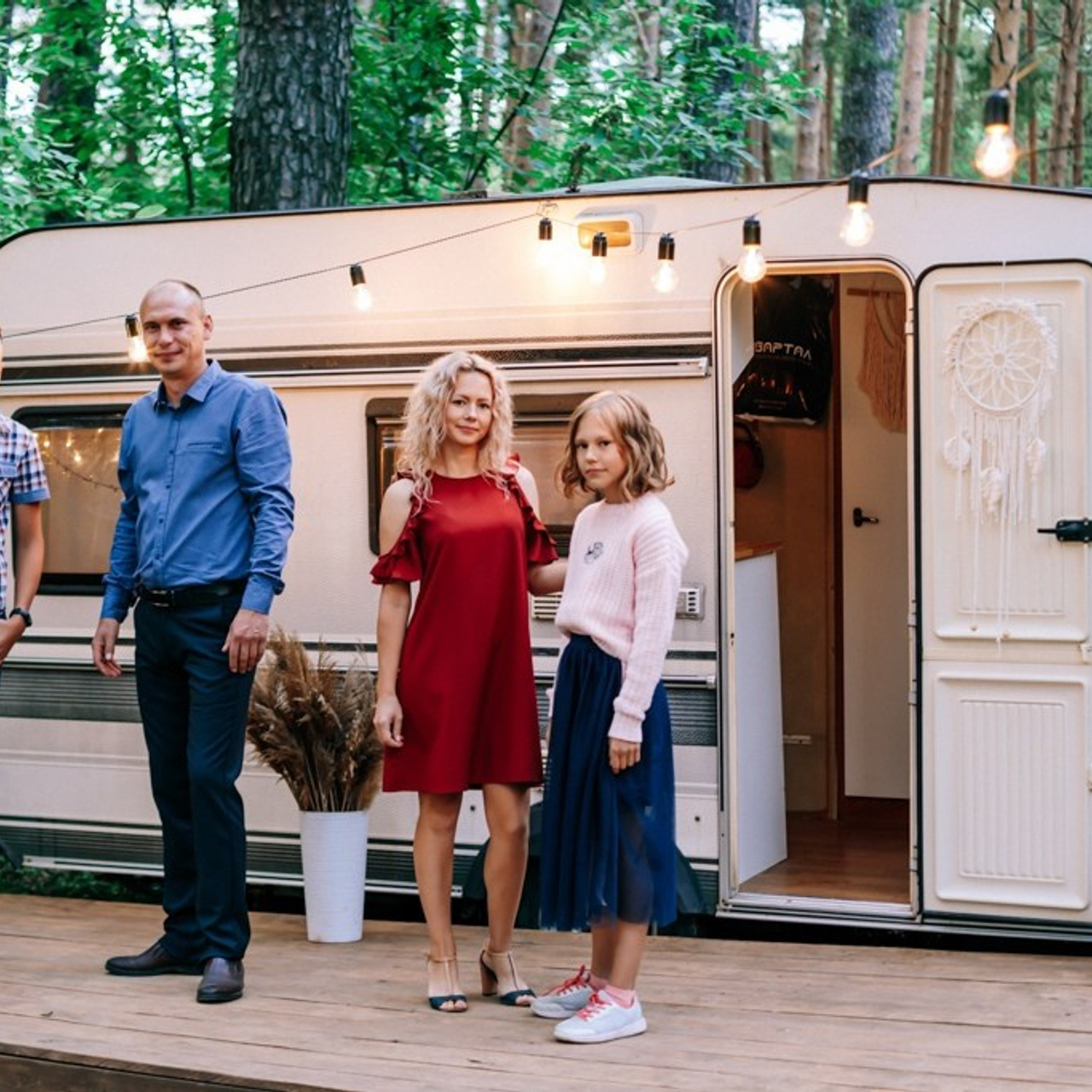 Семейная фотосессия в доме на колесах в Ижевском лесу. Дима Никитин свадебный и семейный фотограф в Ижевске и Удмуртии с 2007 года
