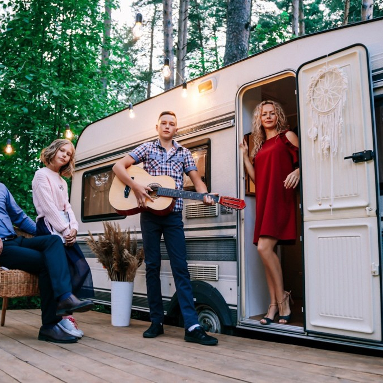 Семейная фотосессия в доме на колесах в Ижевском лесу. Дима Никитин свадебный и семейный фотограф в Ижевске и Удмуртии с 2007 года